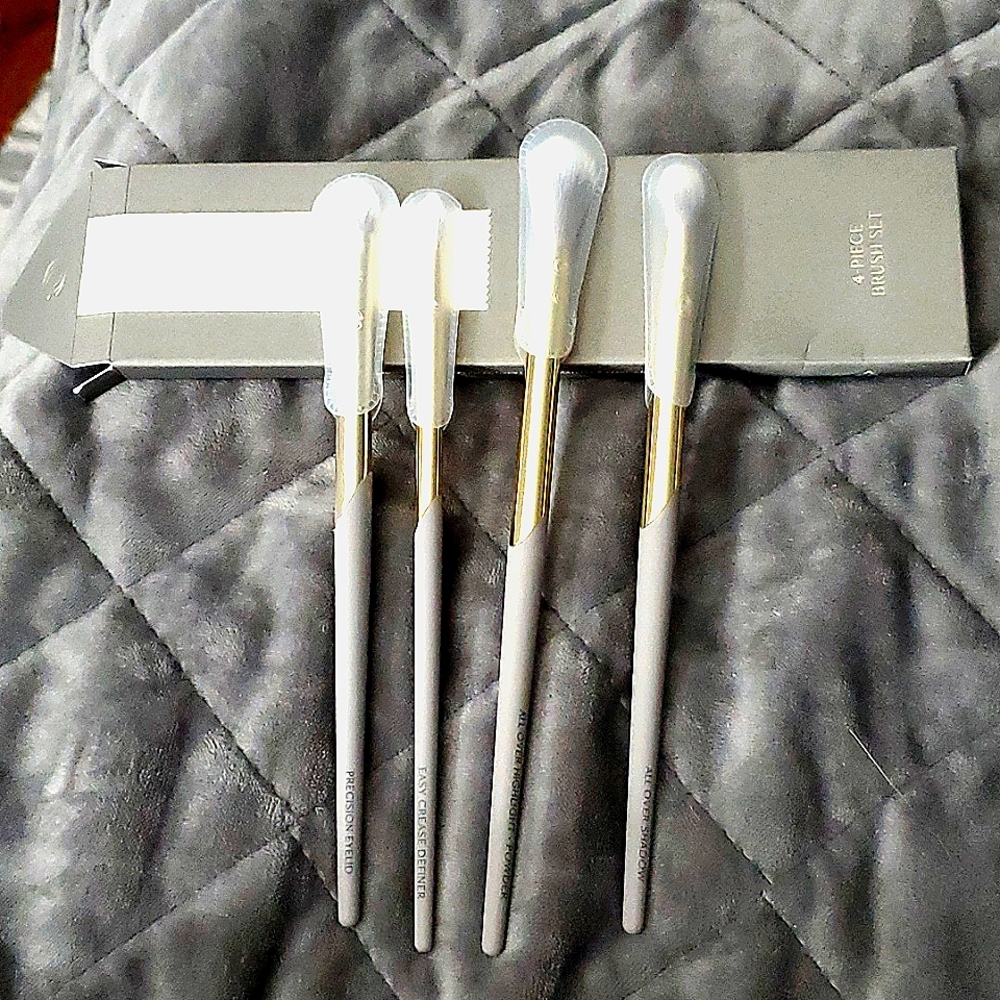 Complex Culture 4-piece Brush Set
